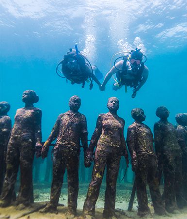Underwater sculptures in Grenada | World Travel Magazine