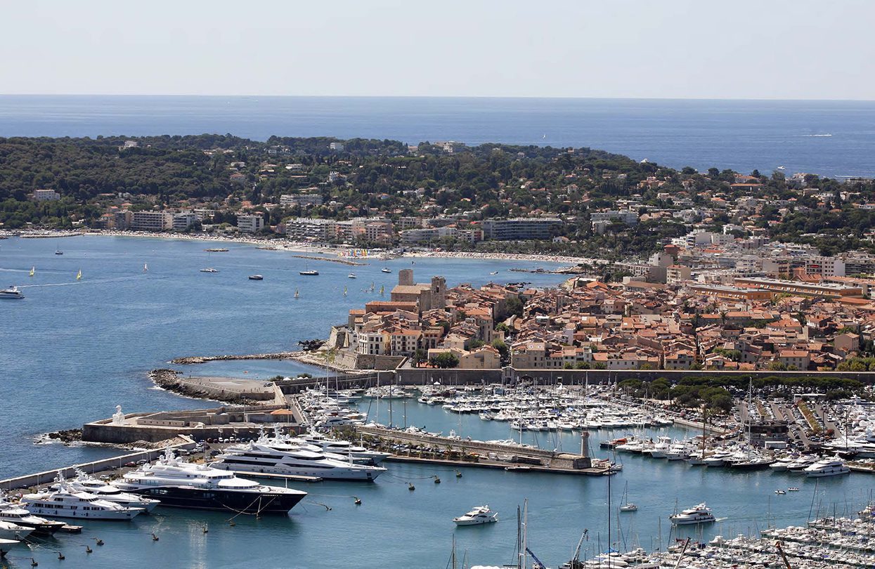 Port Vauban in Antibes | World Travel Magazine Port Vauban in Antibes