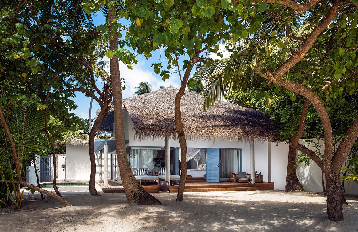Raffles’ thatched-roofed beach villa with modern comforts | World Travel Magazine Raffles’ thatched-roofed beach villa with modern comforts