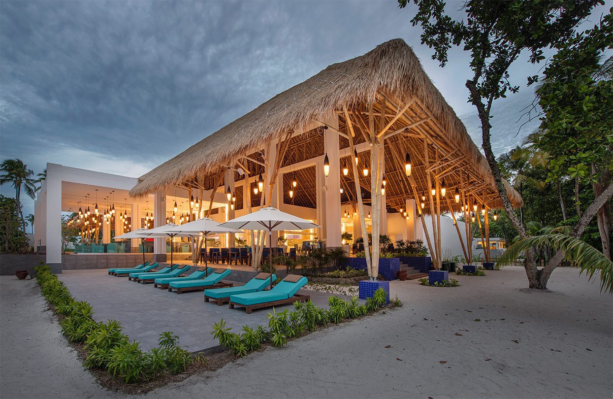 Gorgeous al fresco dining at Emerald Maldives’ Acqua Restaurant | World Travel Magazine Gorgeous al fresco dining at Emerald Maldives’ Acqua Restaurant