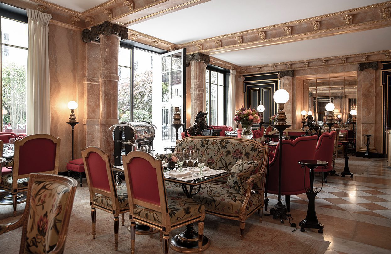 Dining room of La Pagode de Cos at La Réserve | World Travel Magazine Dining room of La Pagode de Cos at La Réserve