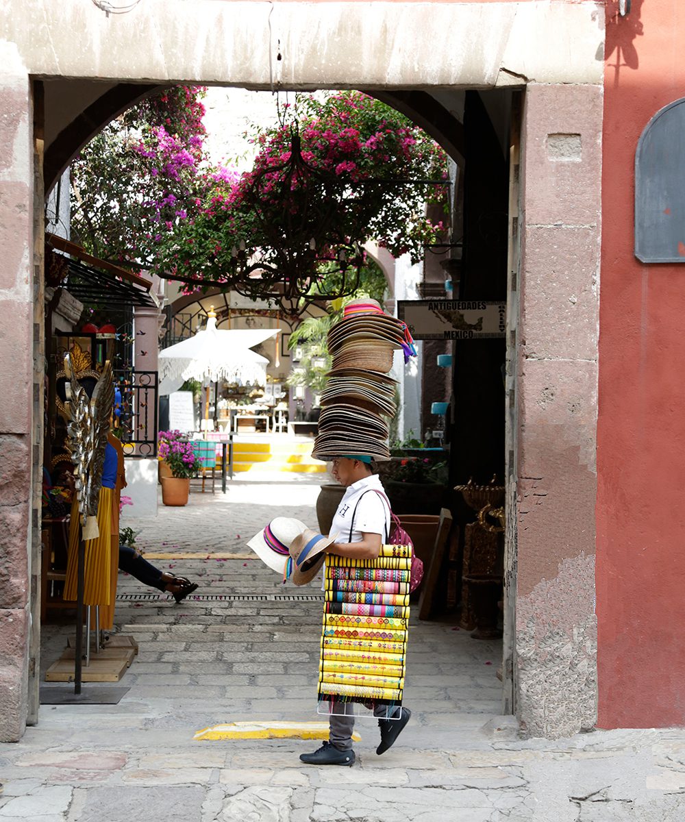 Hat seller near El Jardin, San Miguel de Allende’s vibrant central plaza | World Travel Magazine Hat seller near El Jardin, San Miguel de Allende’s vibrant central plaza