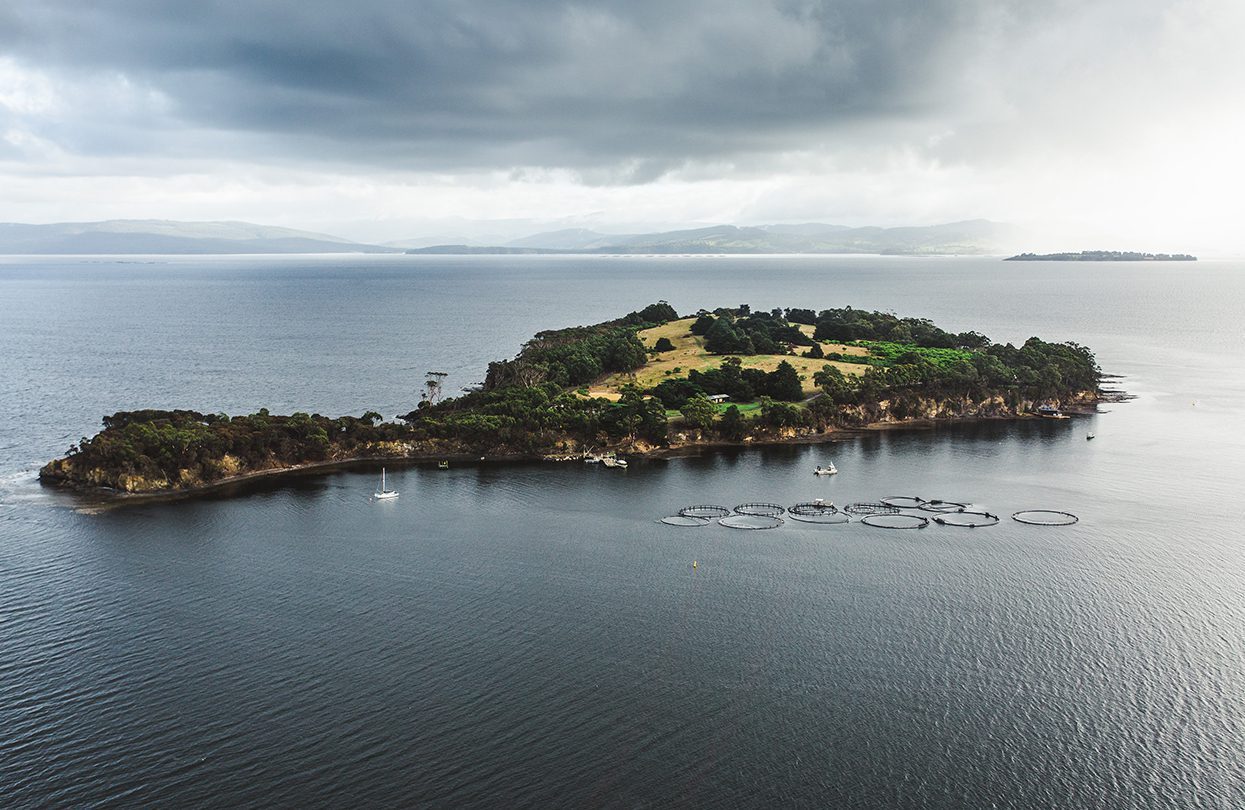Satellite island | World Travel Magazine Satellite island