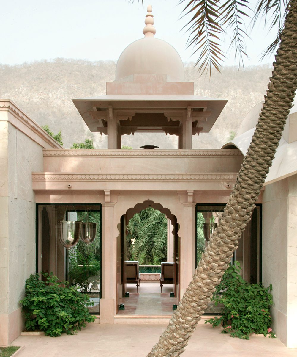Amanbagh, India - Swimming Pool Pavilion Entrance | World Travel Magazine Amanbagh, India - Swimming Pool Pavilion Entrance