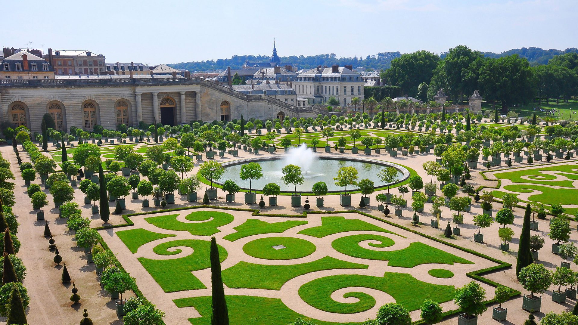 Expect Opulence At Versailles’s New Ultra Luxe Hotel Le Grand Contrôle