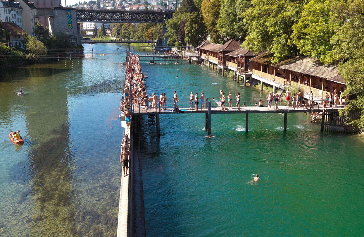Flussbad, Unterer Letten, image by Siggi Bucher, Zürich Tourismus | World Travel Magazine Flussbad, Unterer Letten, image by Siggi Bucher, Zürich Tourismus