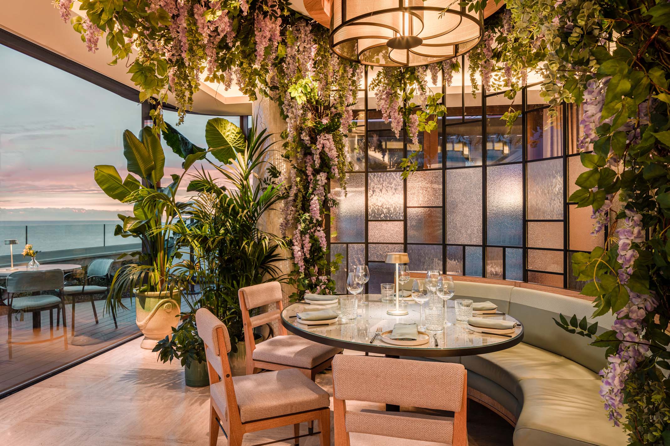 Anantara Plaza Nice Hotel’s Restaurant ‘SEEN’ by Chef Olivier da Costa | World Travel Magazine Anantara Plaza Nice Hotel’s Restaurant ‘SEEN’ by Chef Olivier da Costa