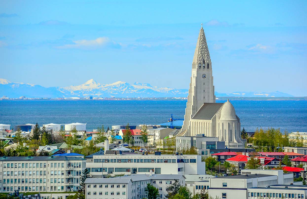 View of Reykjavik and Hallgrimskirkja, Image by Suradech Singhanat, Shutterstock | World Travel Magazine View of Reykjavik and Hallgrimskirkja, Image by Suradech Singhanat, Shutterstock