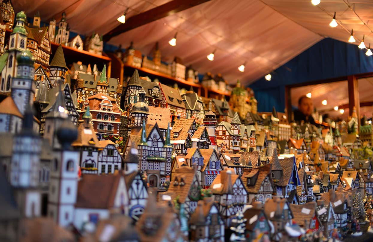 Christmas decorations at the Hamburg Christmas Market, image by Anastacija, Shutterstock | World Travel Magazine Christmas decorations at the Hamburg Christmas Market, image by Anastacija, Shutterstock