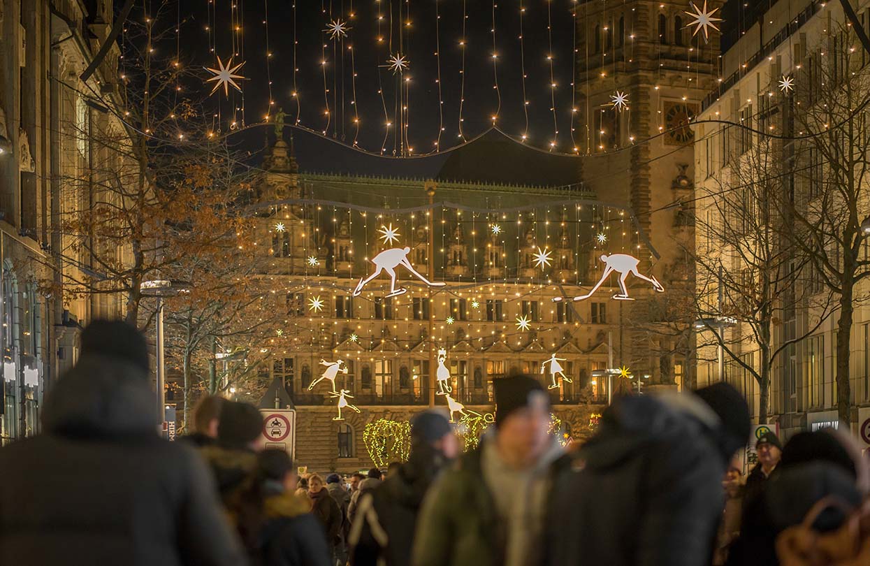 Mönckebergstraße lit up with Christmas lights, image by Eugene Lim, Shutterstock | World Travel Magazine Mönckebergstraße lit up with Christmas lights, image by Eugene Lim, Shutterstock